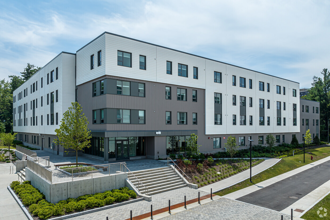 building - $500 OFF June 1 to July 31 Sublet for a graduate student Apartments