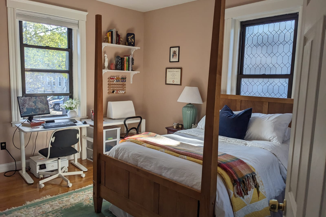Bedroom view 1 - Sunny Summer Sublet (1 bed in 4 bed/2ba apt)
