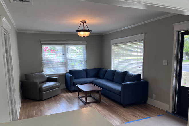 Living Room - Renovated, Furnished 1921 Bungalow Short Walk to Campus House