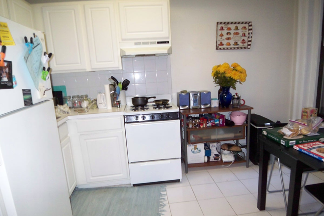 kitchen - 2 bedroom at the corner of Marlborough st. and Mass.Ave. Apartments