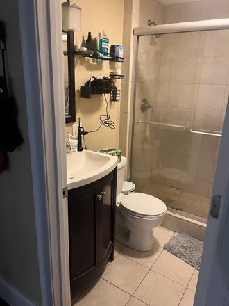 Bathroom - Apartment Close to Campus