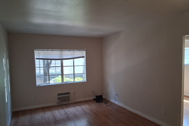 Living Room - 5607 Jackson ST