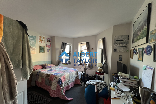 Bedroom #1 - Comfy and Affordable 3Bed - Minutes to BU Campus! Apartments