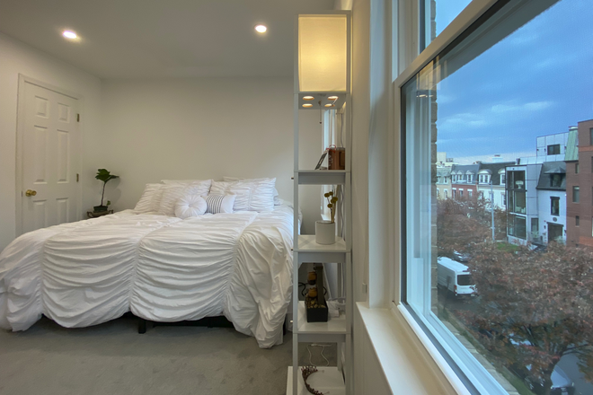 Columbia Heights - close to Metro - 2‑Min Walk to Friendship Heights Metro | 1 Stop to AU Law & AU Shuttle & Columbia House