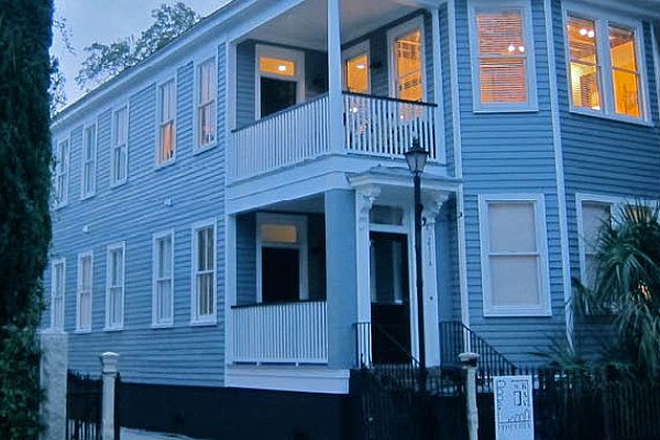 Outside street view - 3 bed/3bath Summer Sublease <5 min walk to MUSC campus with option to continue lease into fall Townhome