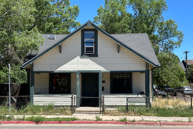 Front of house - Southside residence, whole unit for rent on NAU campus House