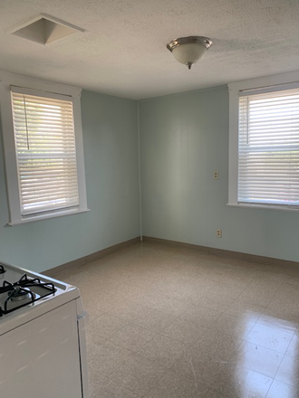 kitchen - Private cottage in Fox Point with 2 car parking Apartments