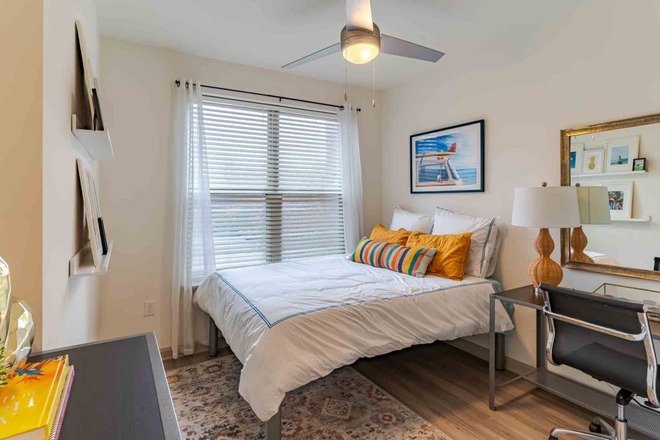 Bedroom - FREE RENT (call for details) Live at Signature 1505 - Perfect for NCSU Students