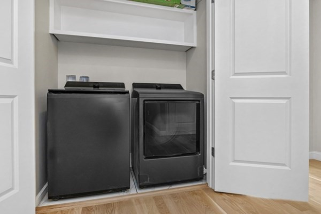 laundry - Luxury New Construction 4 bedroom 3 full bathroom condo for rent