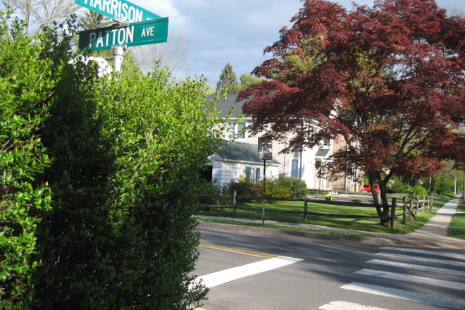 Cross streets - Furnished rooms-South Harrison St-Princeton House