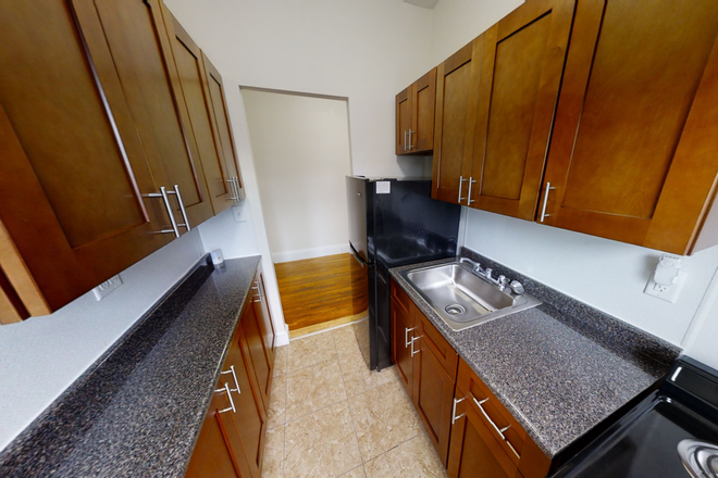 Call NOW for showings! 617-236-8550 - BOYLSTON ST - CUTE & COZY *NO FEE* STUDIO FOR *9/1/2025* W/ H&HW INC, LNDRY IN BLDNG CLOSE TO CAMPUS Apartments