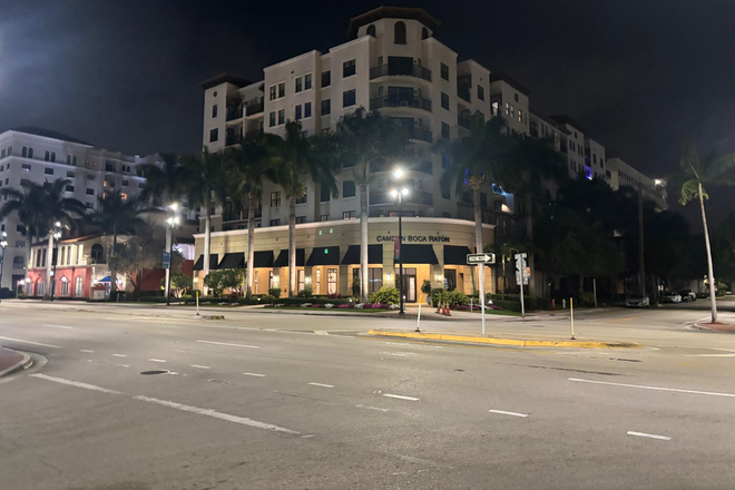 Outside view - Need 1 Roommate for Apartment in Downtown - 2 people will share 1 room