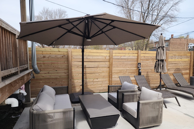 PATIO 2 - AFFORDABLE NEW ROOMS FOR RENT IN A COMPLETELY RENOVATED BUILDING WITH LUXURY DETAILS , A MUST SEE Apartments