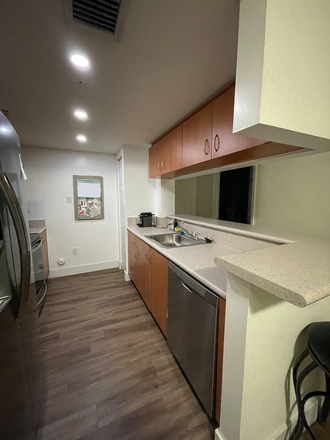 Kitchen - Furnished 2/2 - blocks from the hospital district. Condo