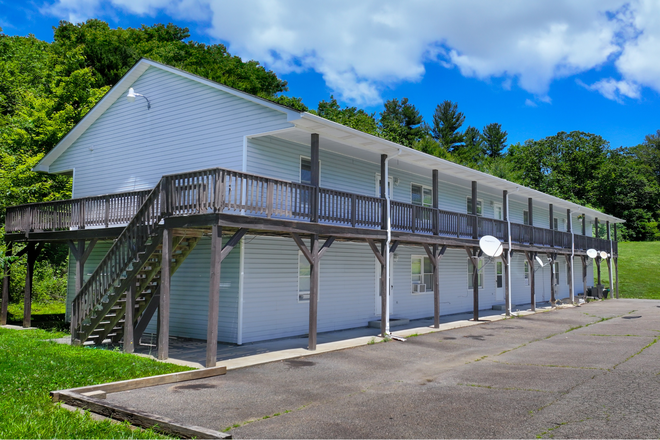 7879 Building - Riverview Apartments