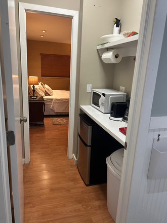 Kitchenette - Studio in Pinecrest area with private entrance, private patio, private gated parking. Apartments