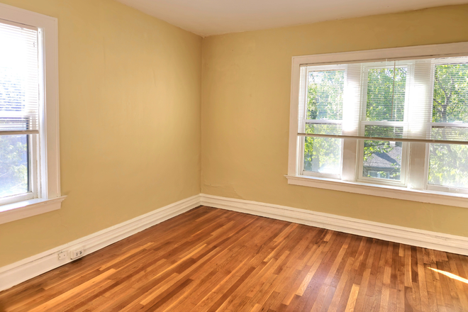 bedroom - Walk to Campus Apartments