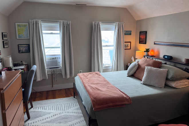 Bedroom - Spring 2026 Sublet off Powder House! Lots of Amenities!