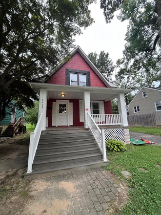 Front view - Berwyn Heights house room subleasing available