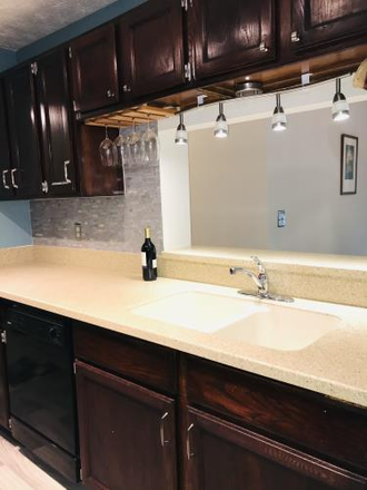 Kitchen - Quiet 2BA/2BA Decatur Condo Near Emory/CDC - EDH Shuttle