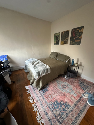 This is the available bedroom - Westland Ave. Great Location. Seeking 1 Female Roommate Apartments