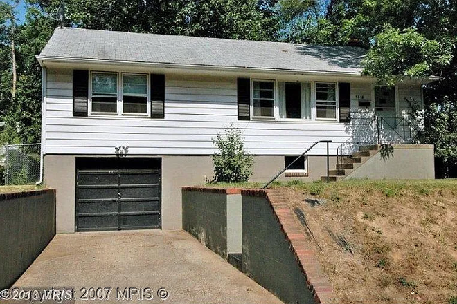 Outside - House near campus