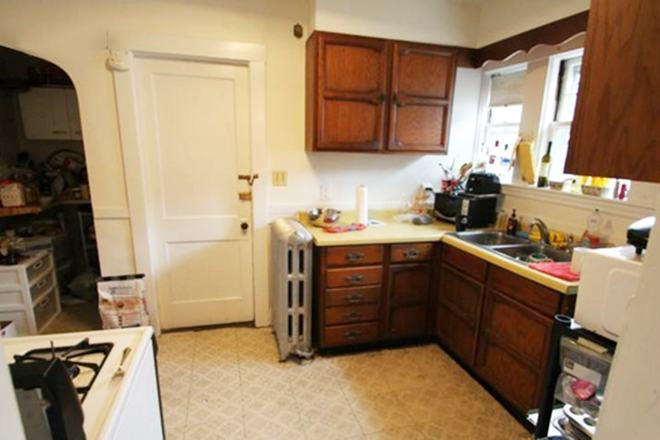 _ - BEAUTIFUL 3 BD/1 BATH RIGHT DOWN THE STREE FROM THE BC CAMPUS Apartments