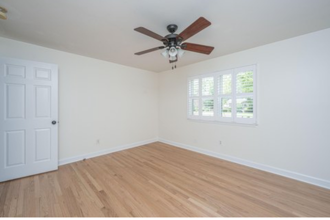 Back Bedroom - 2 bed, 1 bath, quiet condo