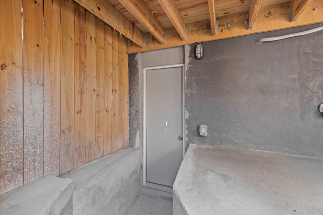 outside street view - Classic Elegant Basement Apartment