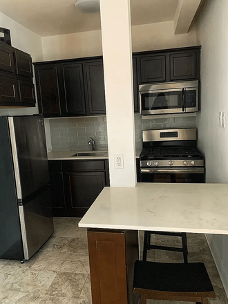 kitchen - 1 Sunny Jr Bed/ 1 Bath on Lakefront close to NU shuttle Condo
