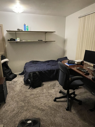 Bedroom - Furnished Summer Sublet, 1 Minute from Campus, Price Negotiable - Beal Street Apartments