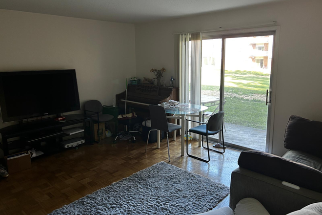 Livingroom - Summer Sublease