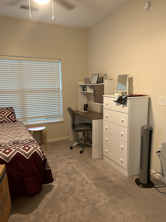 Master Bedroom - The Duke of Omaha Apartments