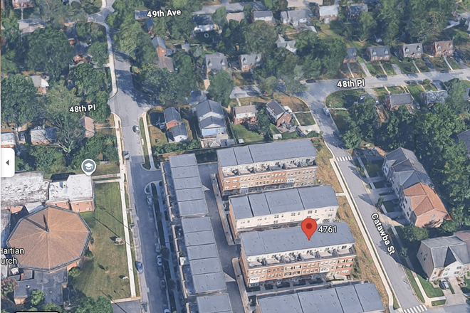 Ariel View - Spacious Home Near UMD; walkable to UMD and on shuttle route; Female-Oriented Students Prefer