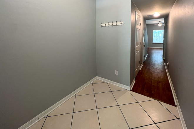 Photo - 3BR/2.5BA Townhouse in Monticello @ Mill Pond - Available Mid-July!