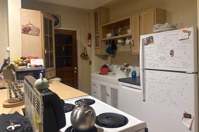 Kitchen - 96 s Willard st Apartments