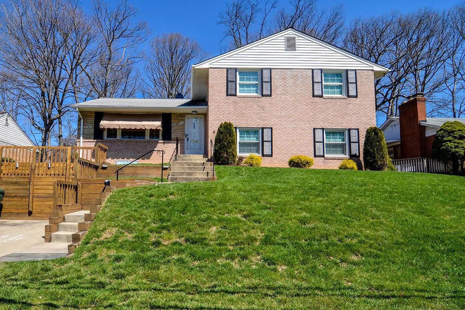 Front yard - 9213 Saint Andrews Pl College Park, MD 20740