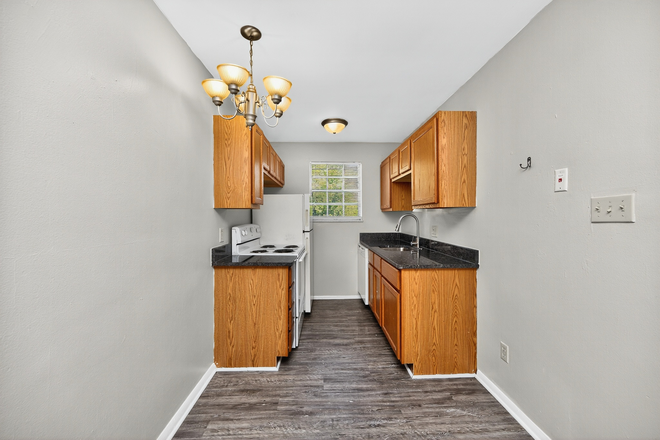 Kitchen - 3426 Telford St Apartments