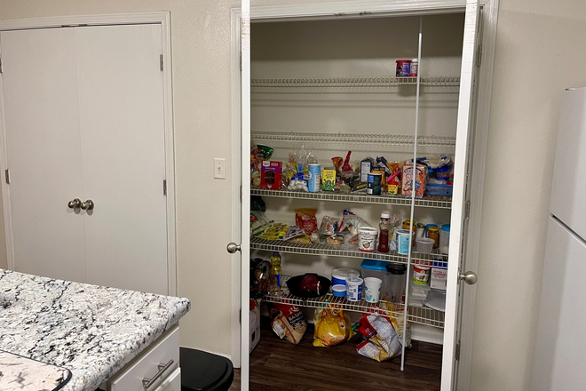 Additional Pantry Space - Anthrop Pointe Apartments