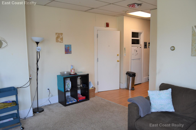 1 - SEPT 2026-Cozy Beacon St 2 bed, H/HW inc. No Broker Fee Apartments