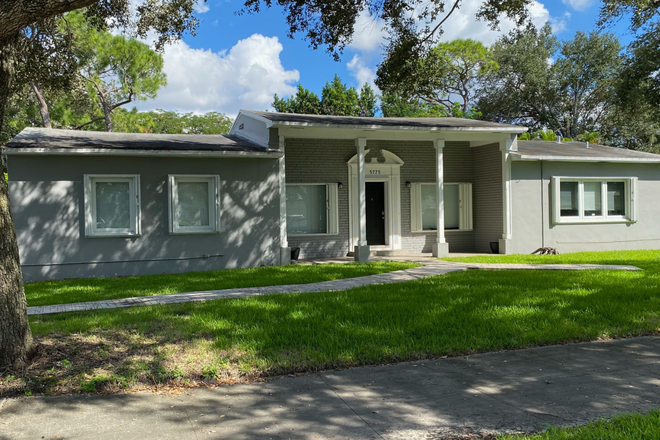 Street View - 5/5 with Large Backyard 2 Blocks from Campus