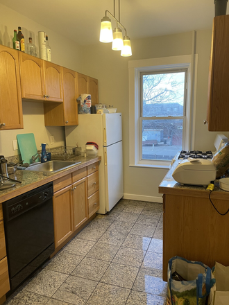 Kitchen - Large 3-Bedroom close to campus! Private Porch! Available 9/1/2025! Apartments