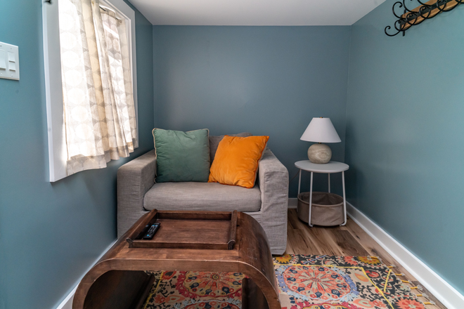 Living area - The Loft Nook