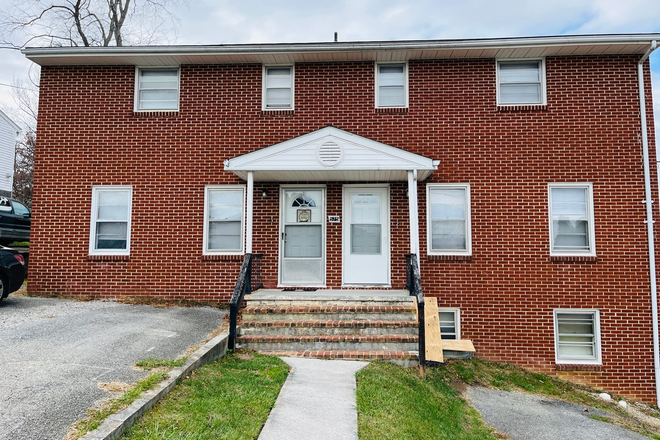  - 1 Bedroom, 1 Bath Apartment