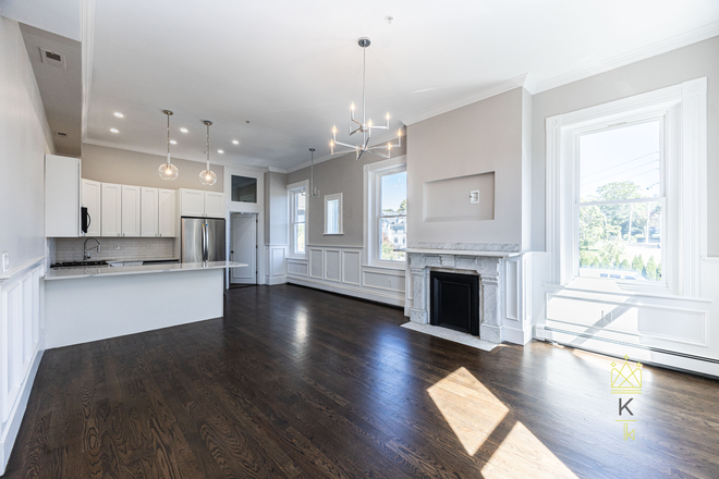kitchen - Stunning sun filled renovated 3 bed with parking included - landlord pays the fee!