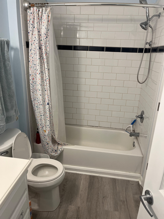 Full bathroom - Hunters Trace Townhome