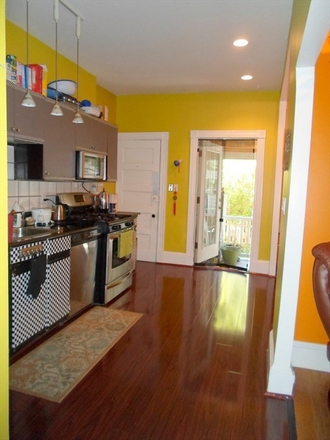 . - Spacious 2 Bed / 1 Bath w/ private back porch! Available 9/1/25!