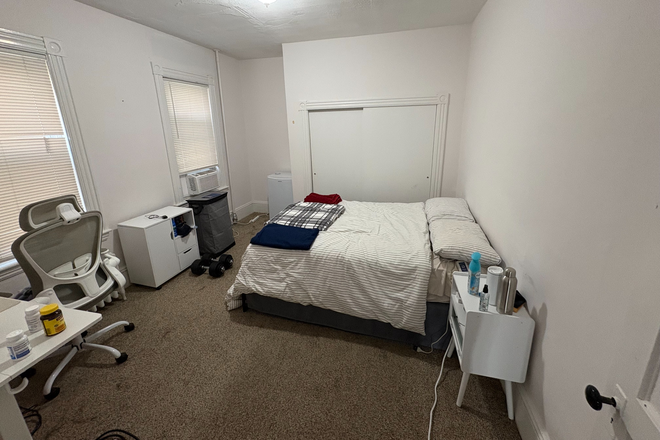 Bedroom - One Furnished Large Bedroom in a 4 BD Condo in a Desirable Neighborhood Close to Davis Sq