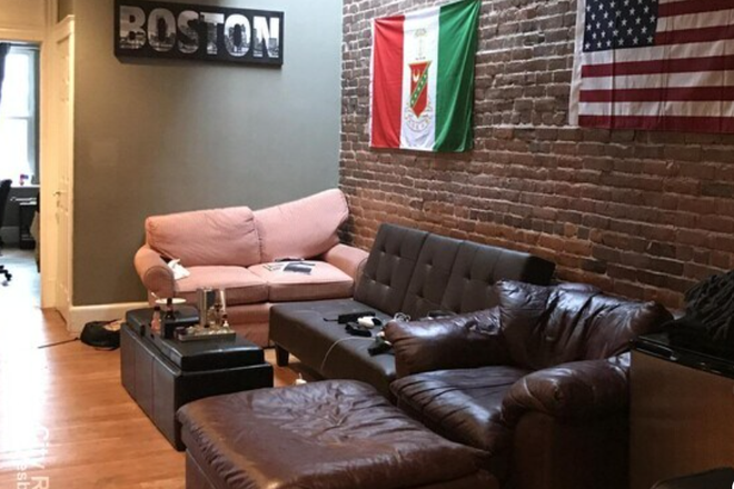 Common Area - Room in Apartment next to Ruggles