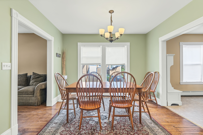 Dining Room - Quaint Town House in Asylum Hill